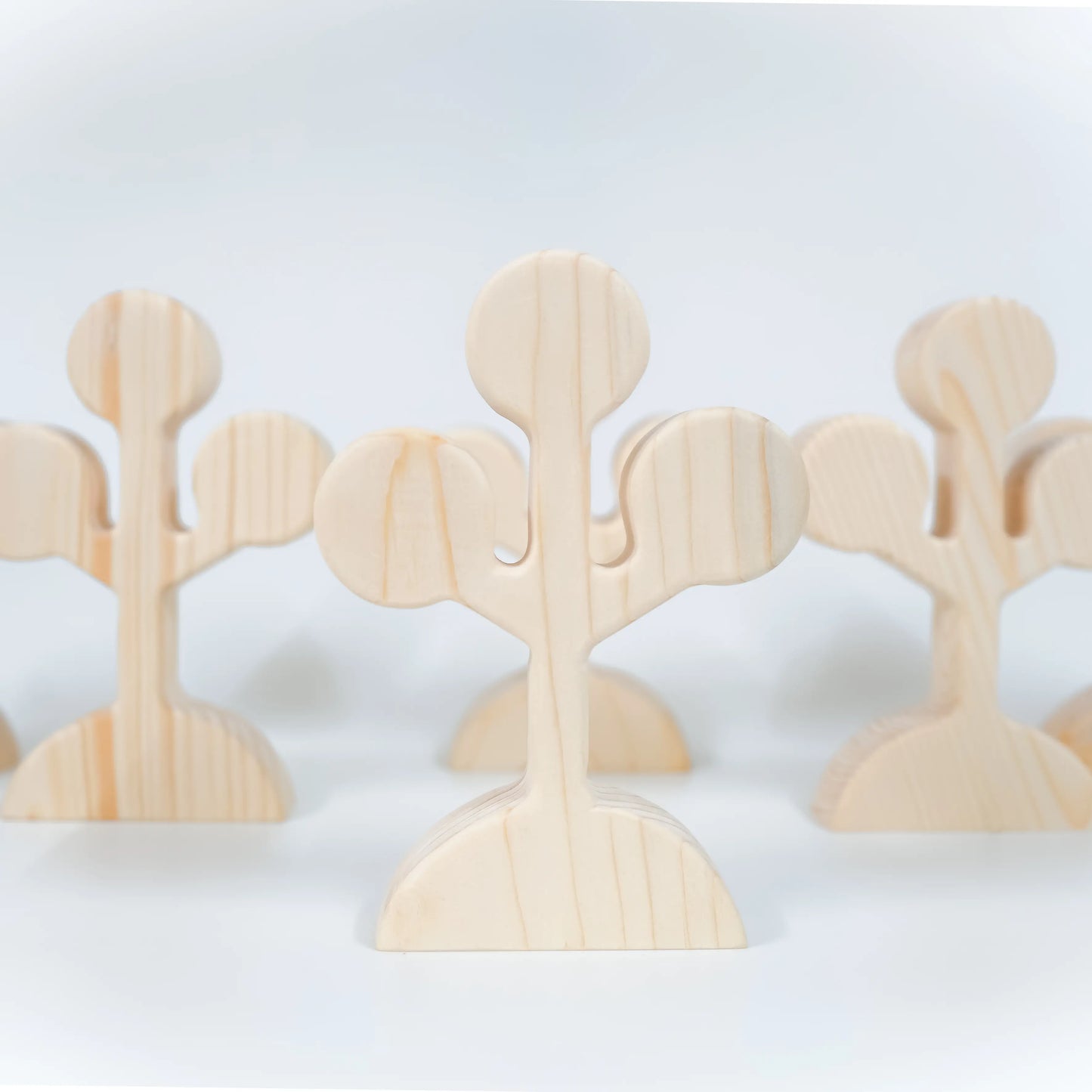 Natural Wooden Circular Leaf Tree Toy