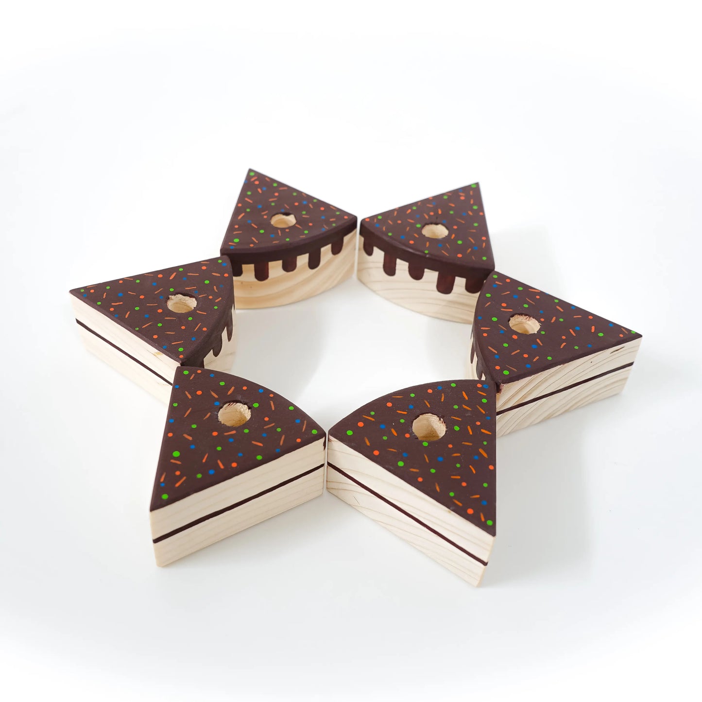 Wooden Chocolate Dream Cake Toy 6 slices, 6 removable candles